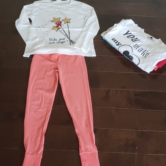 Bundles ofsets of leggings and long sleeves shirts - Picture 5 of 5